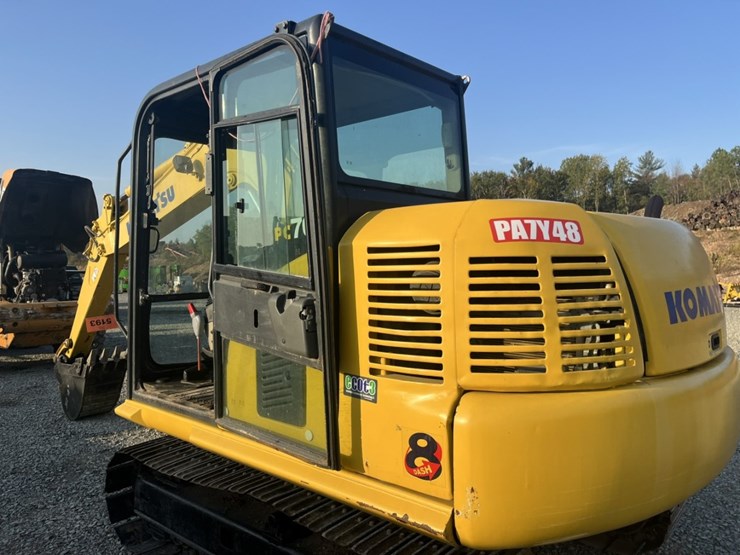 2012-komatsu-pc70-image-16