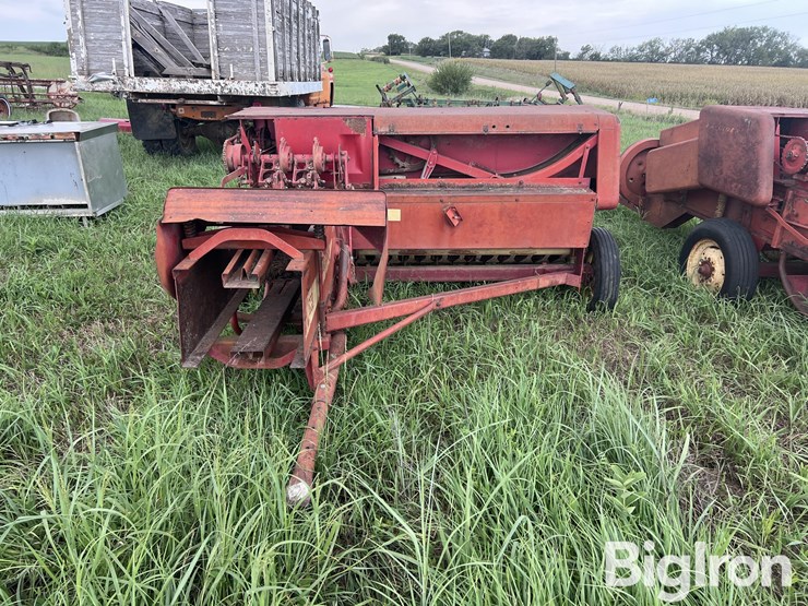 new-holland-271-image-6