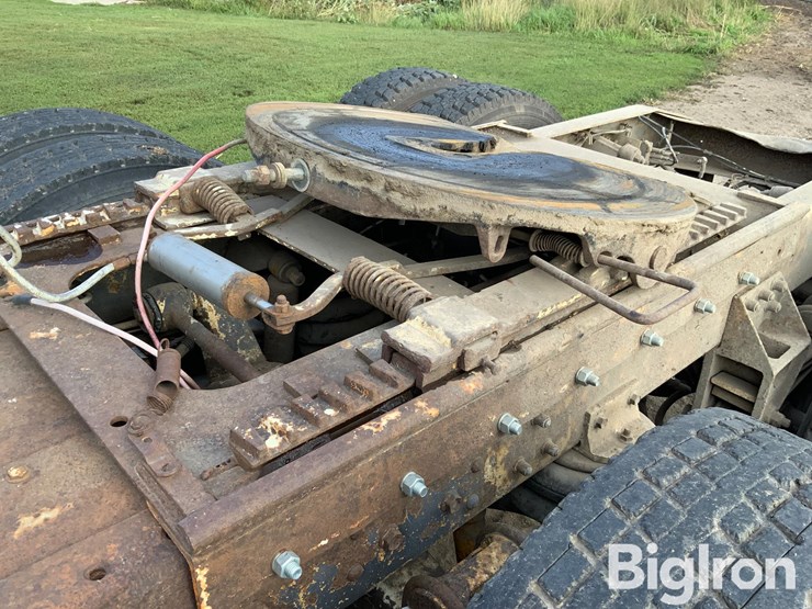 1986-cummins-855-image-11