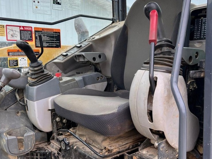 deere-85g-image-29