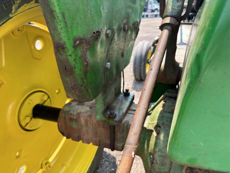 john-deere-2510-image-16