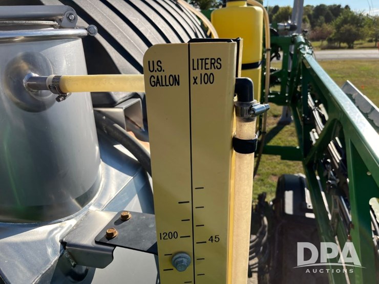 2019-john-deere-r4045-image-81