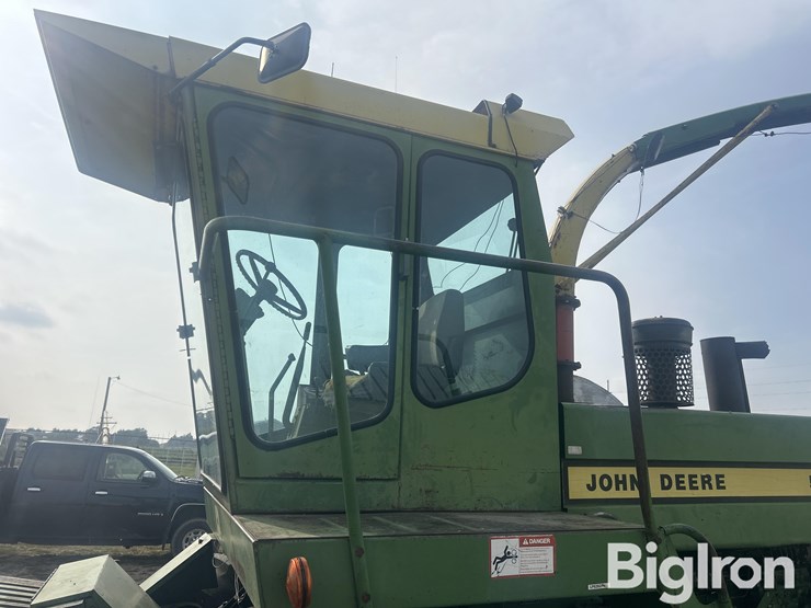 1974-john-deere-5400-image-11