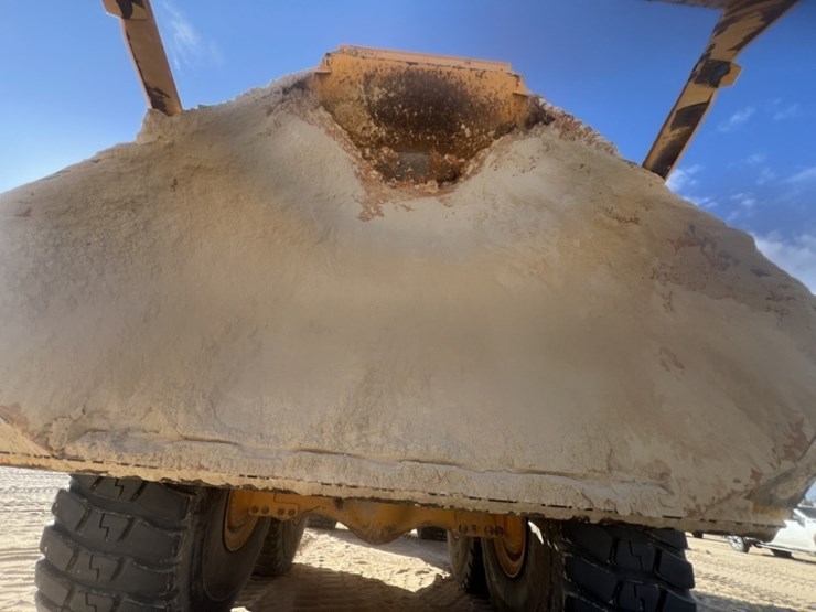 2021-volvo-a60h-image-47