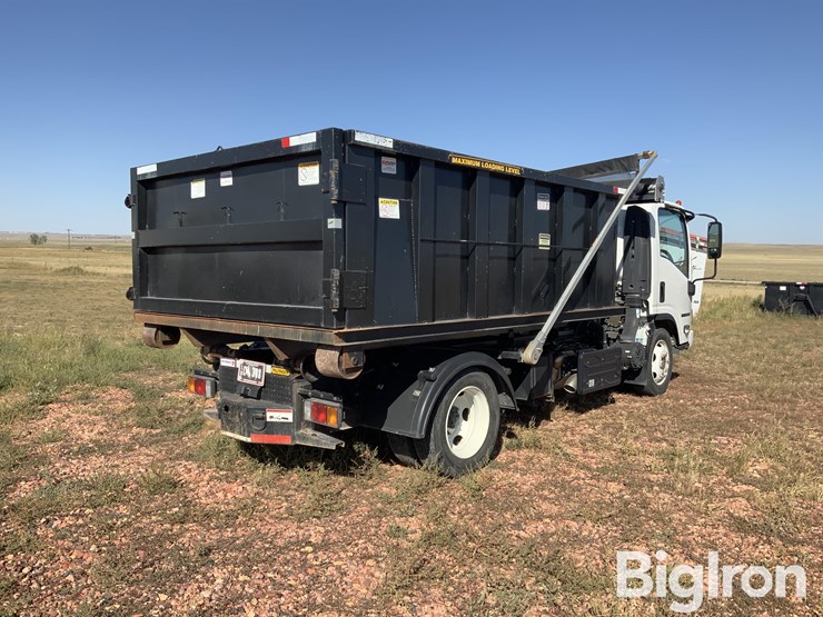 2019-isuzu-nrr-image-5