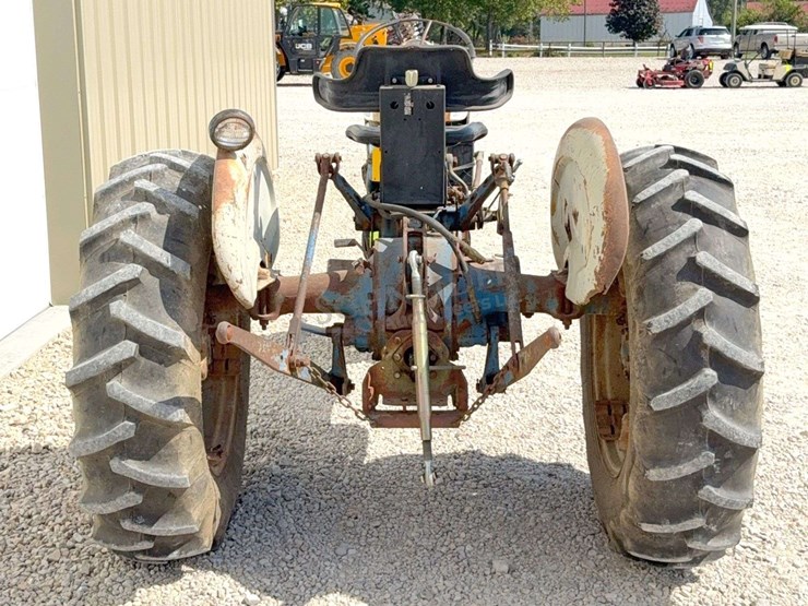 ford-4000-image-7