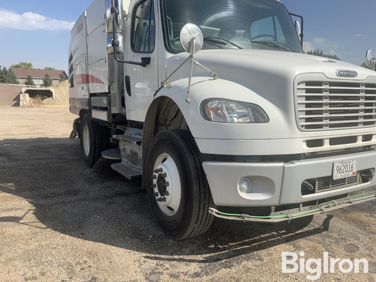 2015-elgin-broom-bear-image-11
