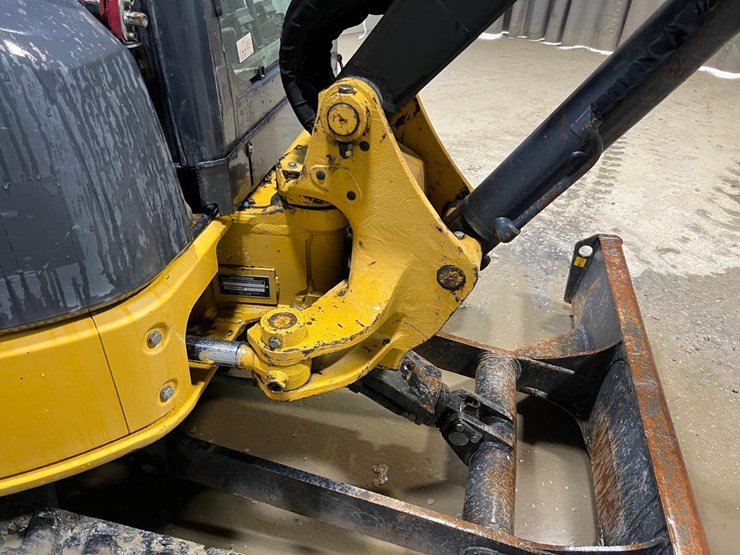 deere-35d-image-24