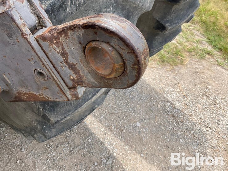 1997-massey-ferguson-8140-image-12