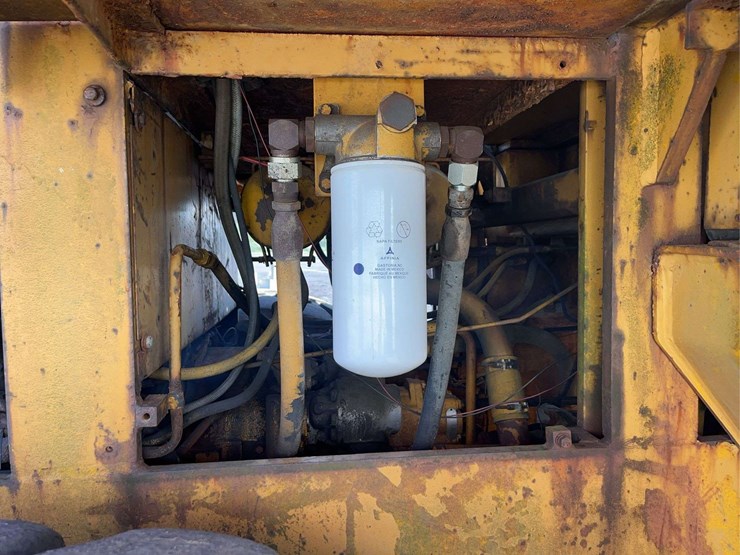 clark-125-wheel-loader-image-17