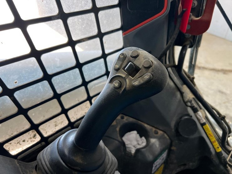 2021-bobcat-s64-image-25