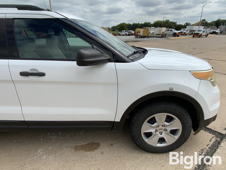 2014-ford-explorer-image-19