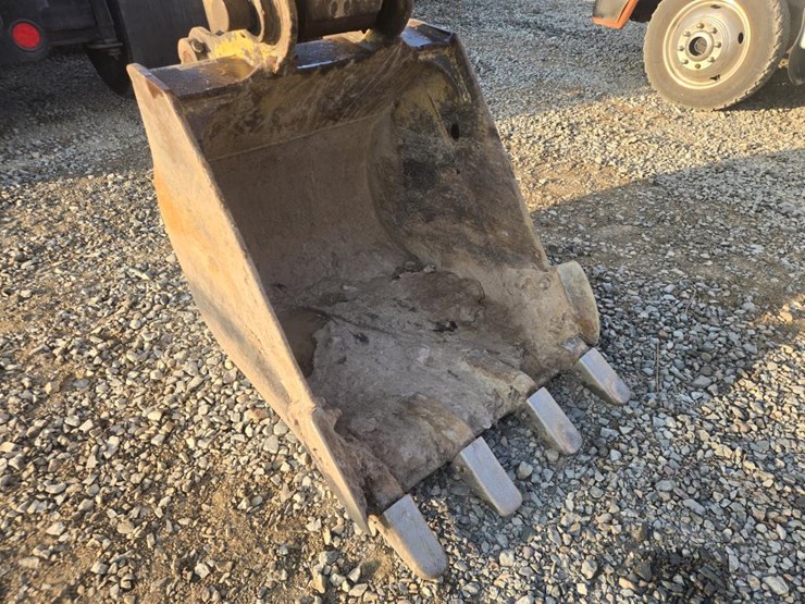 caterpillar-312-image-25