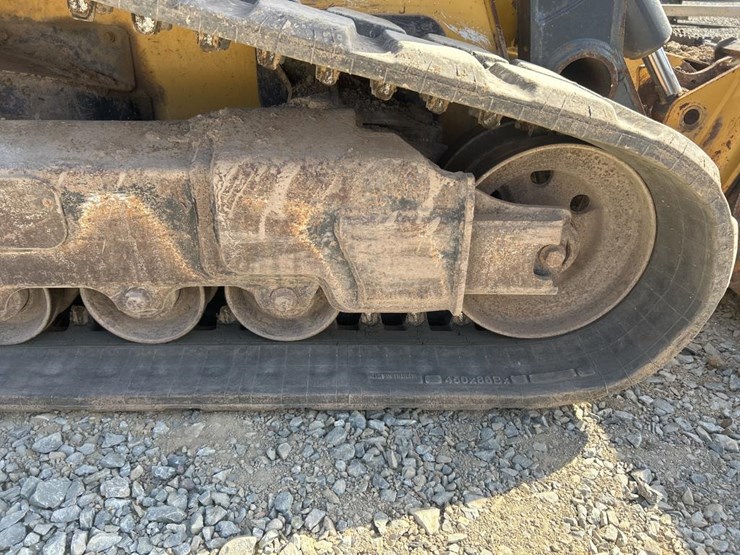 deere-333g-image-61