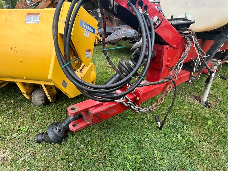 new-holland-fp240-image-13