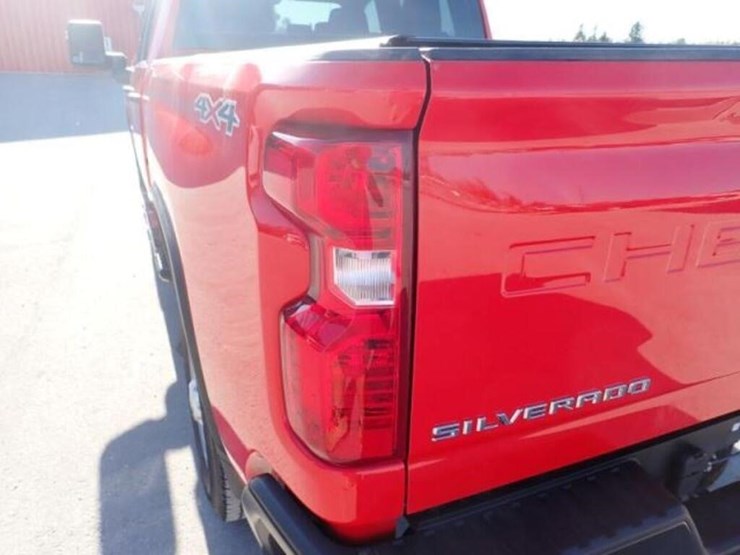 2022-chevrolet-2500-image-77