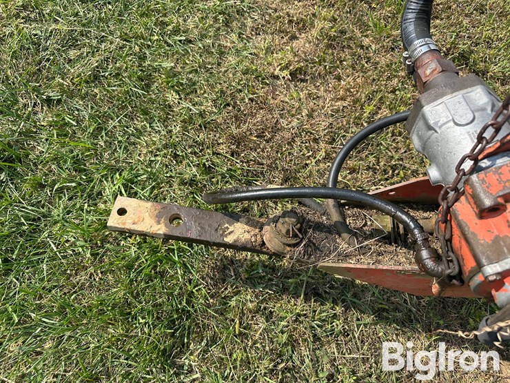 hesston-1014-image-12