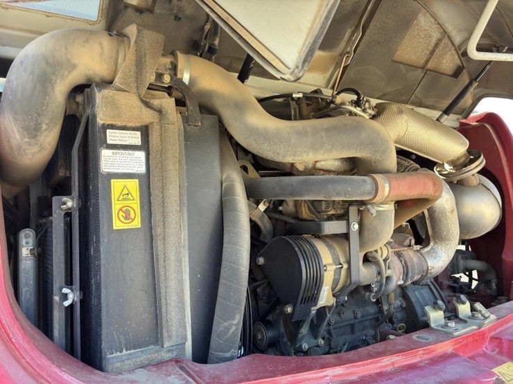 2017-takeuchi-tb2150-image-21