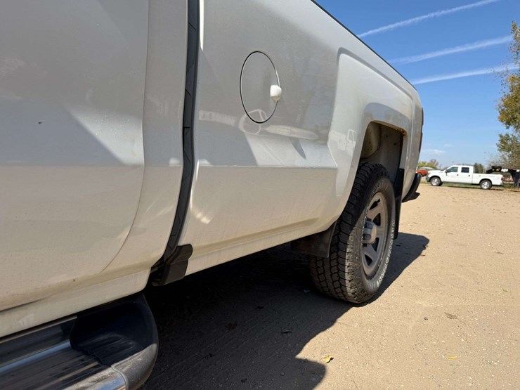 2018-chevrolet-1500-image-14