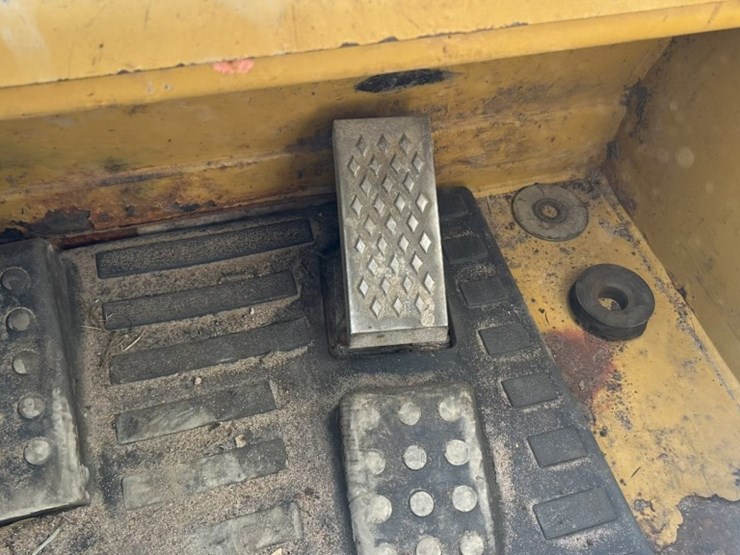 caterpillar-247b3-image-51