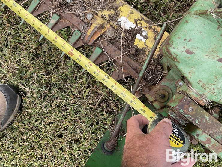 john-deere-350-image-17