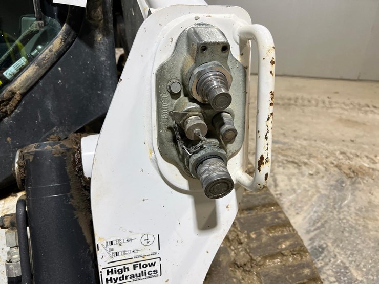 2019-bobcat-t650-image-11