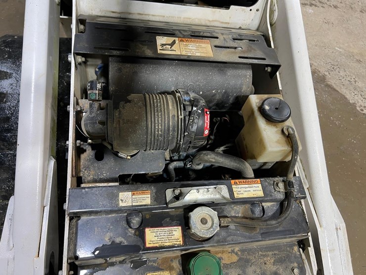 2019-bobcat-mt85-image-23