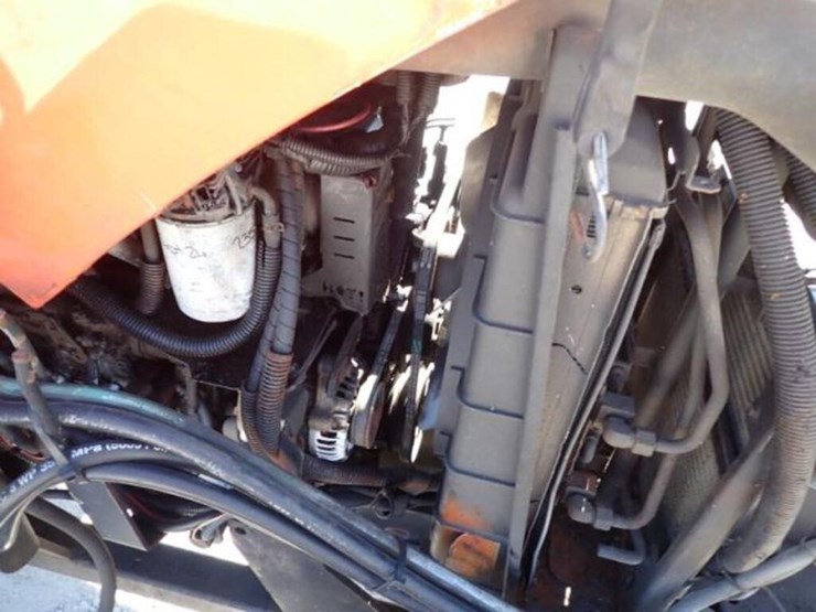 kubota-m7040d-image-33