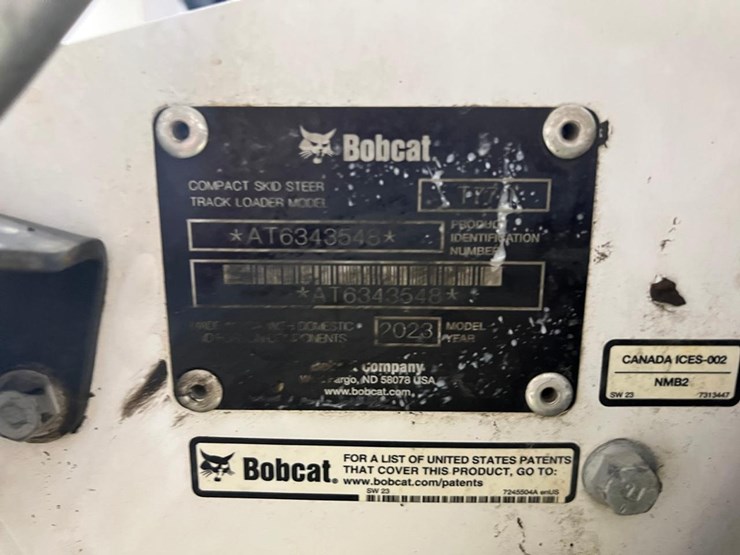 2023-bobcat-t770-image-32