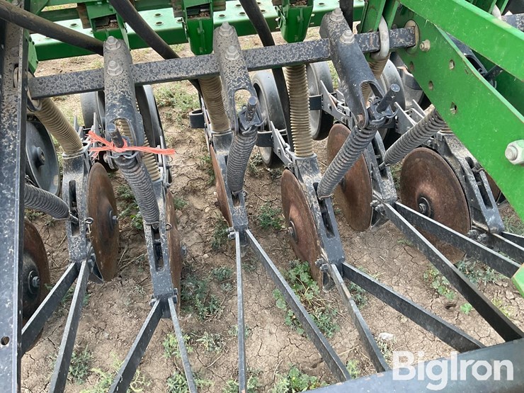 john-deere-450-image-19