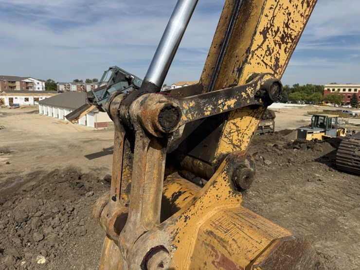 deere-790d-image-43