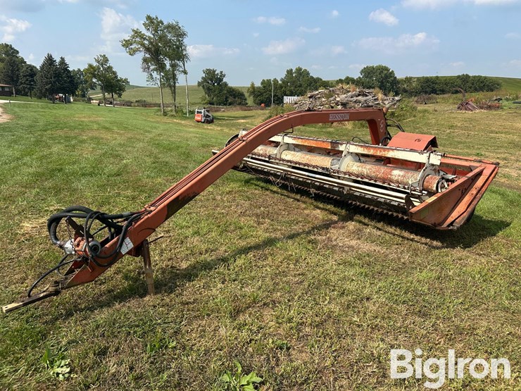 hesston-1014-image-1