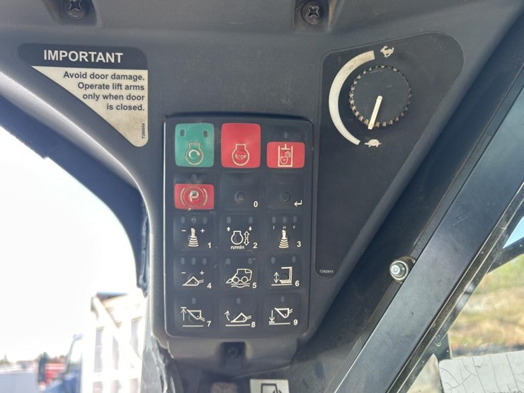 deere-333g-image-44