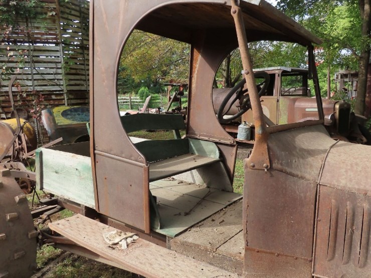 1920-ford-model-t-image-5