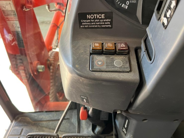 2021-kubota-la805-image-24