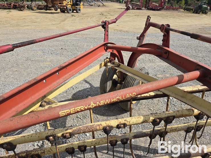 new-holland-256-image-19