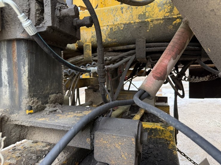 #1415-•-gomaco-gt3600-curb-machine-image-100