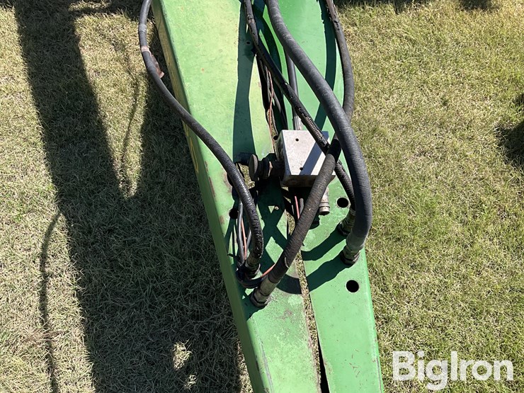 john-deere-7200-image-10