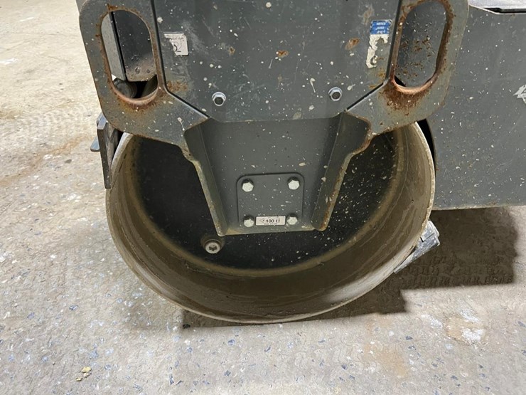 2021-wacker-neuson-rd12a-90-image-14