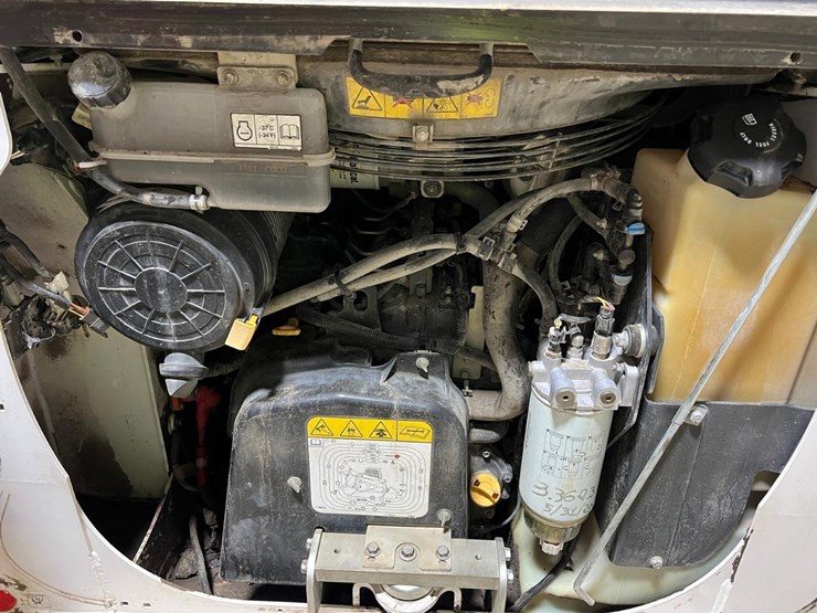 2021-bobcat-t64-image-17