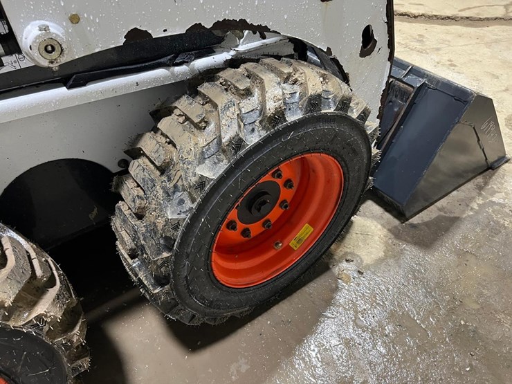 2023-bobcat-s450-image-16