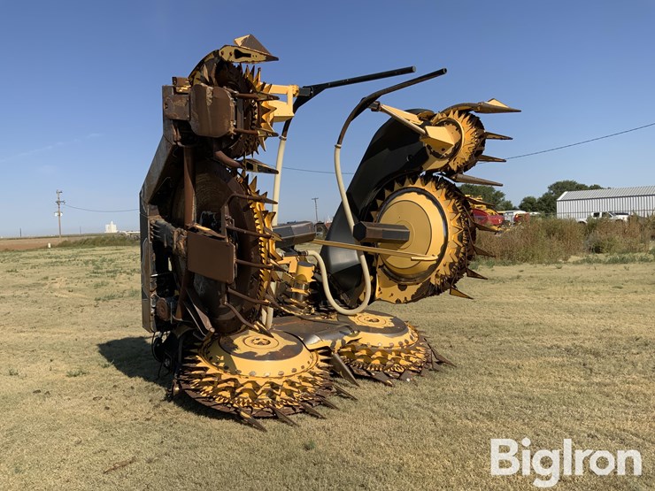 2016-new-holland-750bfia-image-3