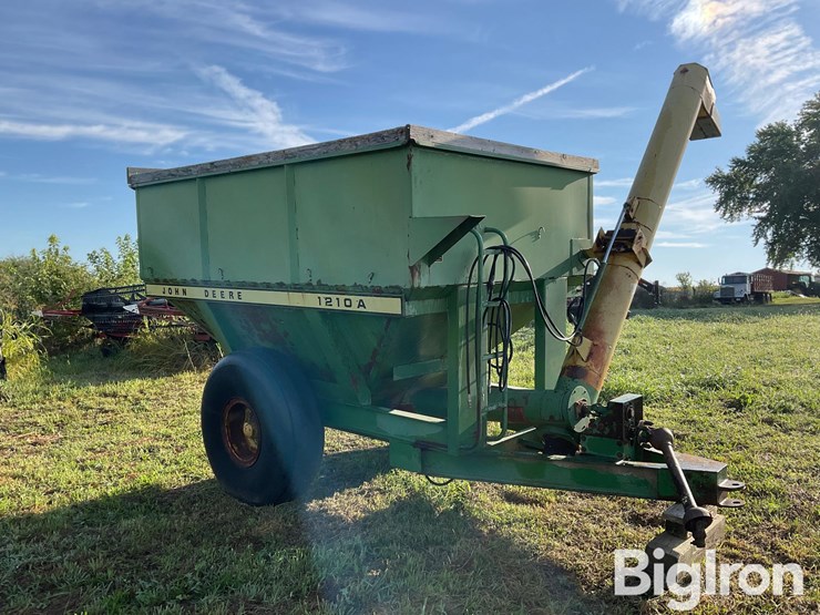 john-deere-1210a-image-3