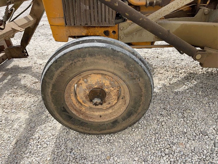 john-deere-401-image-30