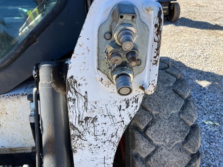 2019-bobcat-s650-image-10