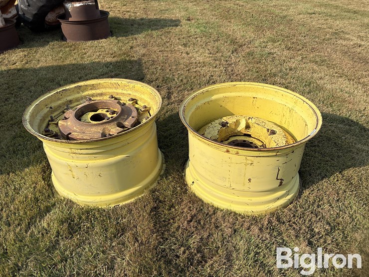 john-deere-32-image-2