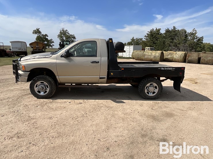 2004-dodge-ram-2500-image-8