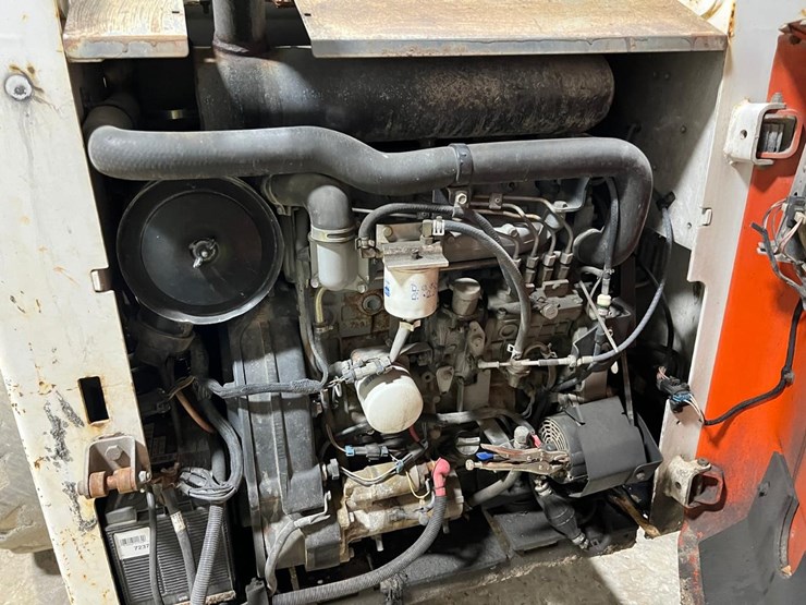 bobcat-s330-image-14
