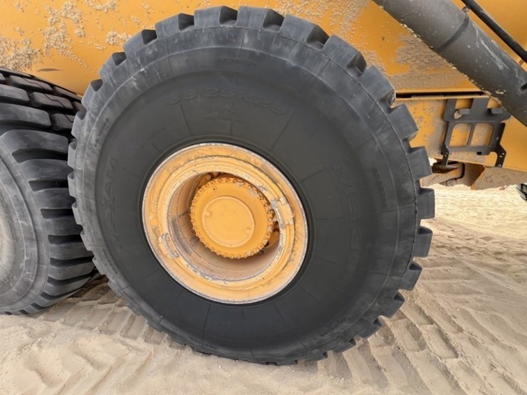 2021-volvo-a60h-image-22