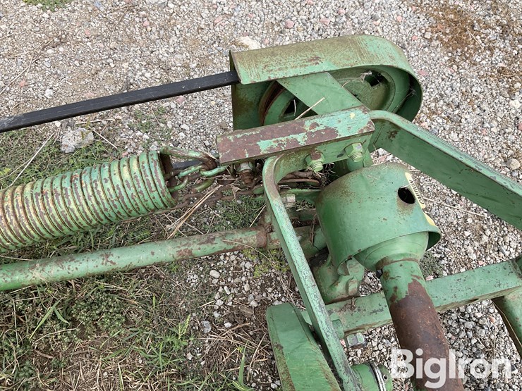 john-deere-350-image-11